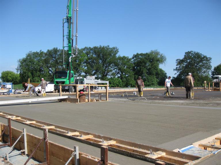 Arbeiten an der Grundplatte