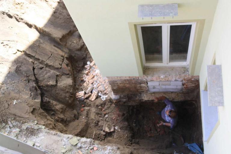 Drainagearbeiten – Rohre und Aushu